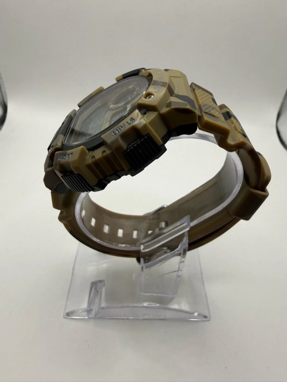 George Men's Digital Camouflage Patterned Sport Wristwatch Plastic Strap